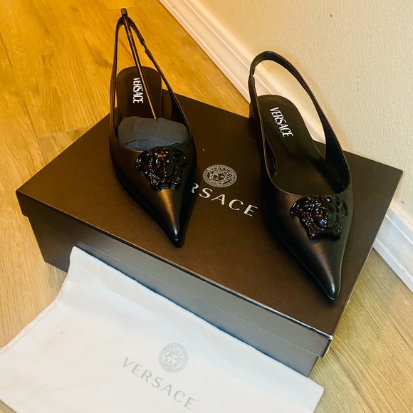 NEW! VERSACE Black Calf Leather La Medusa Slingback Pointed Toe Flats - Picture 4 of 17